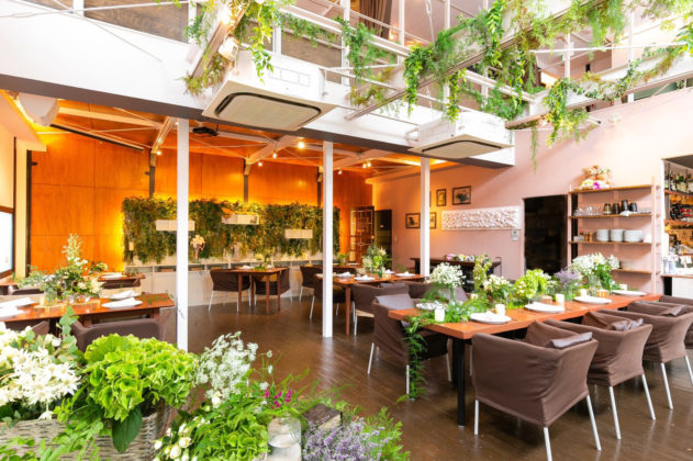 少人数結婚式,家族婚,会食ウェディング,テラス京橋